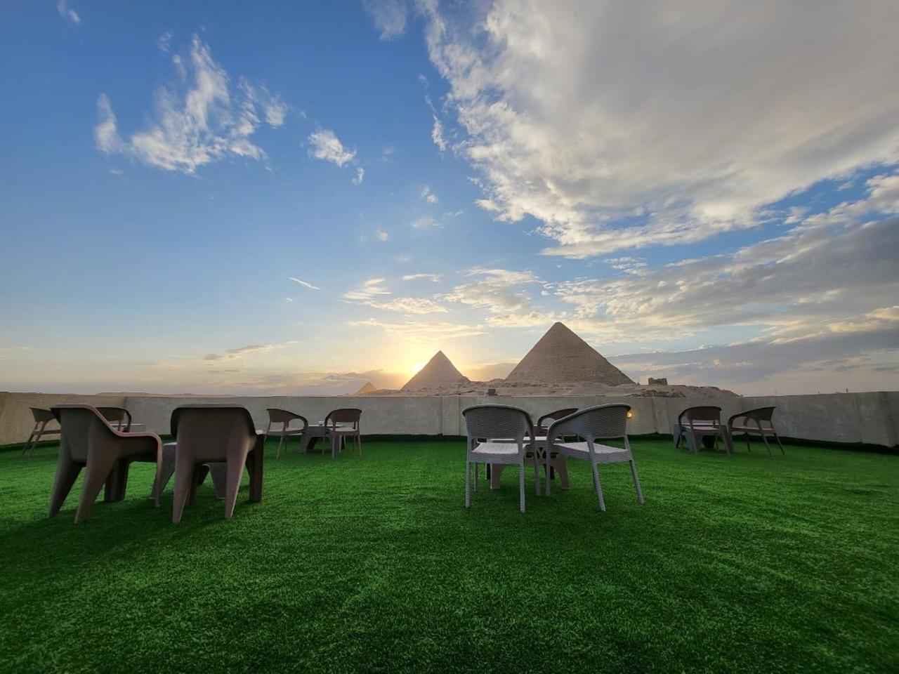 Best Four Pyramids View Kafret el-Gabal Buitenkant foto